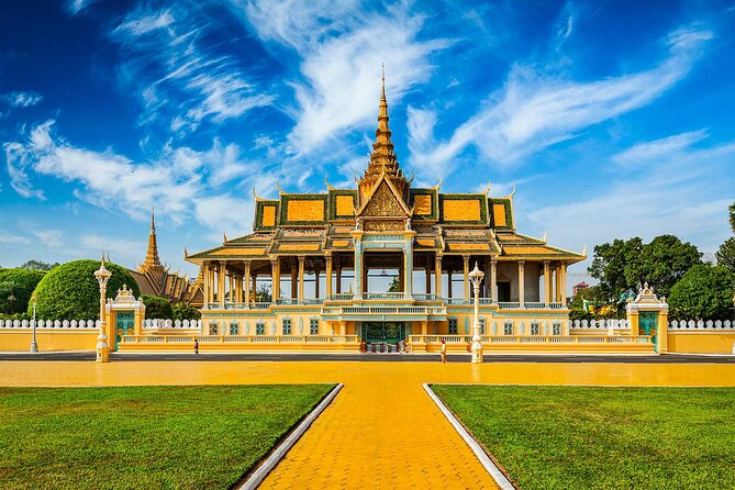 13 Days Private Tour to Cambodia, Angkor Wat and Vietnam - Angkor Wat time: Angkor Thom’s faces, Ta Prohm’s mood, and the main temple
