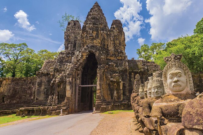 13 Days Private Tour to Cambodia, Angkor Wat and Vietnam - Hanoi by cyclo and puppets, then an overnight on Ha Long Bay