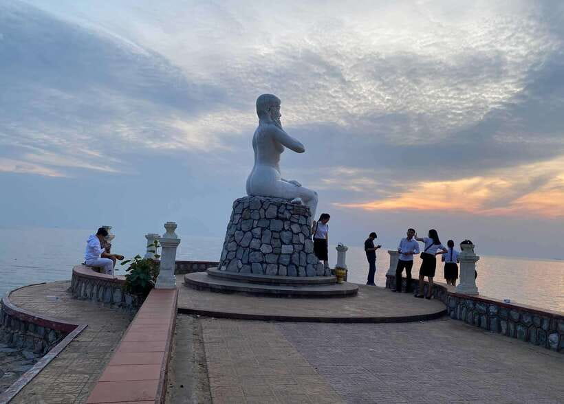 A Day Trip to Kep Beach and Kampot from Phnom Penh - Salt production and why December and May matter