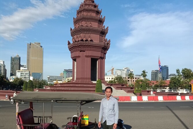 A Full Day Tour for Royal Palace, S21, Killing Fields & More - Royal Palace and the Khmer Royal Details You Can Actually Follow