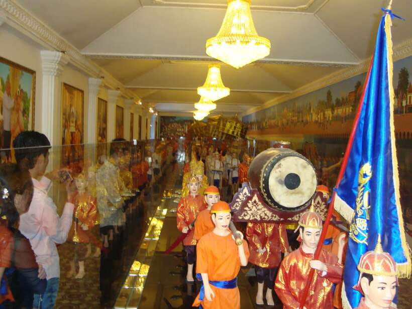 Best of Phnom Penh: Half-Day Private City Tour - Who this half-day tour is best for