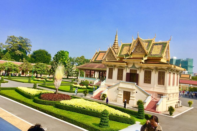 Cambodia 7 Days Private Tour from Angkor Temples to Coastline - Day 3: Tonle Sap Lake and Kampong Phluk, a Different Kind of Cambodia