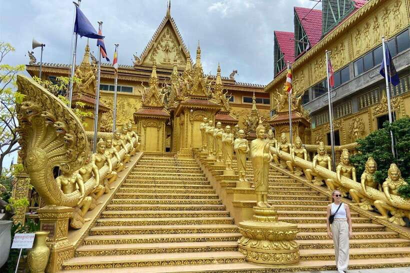 From Phnom Penh: Half-Day Silk Island Tour with Guide - Timing and logistics for a 4-hour tour that feels efficient