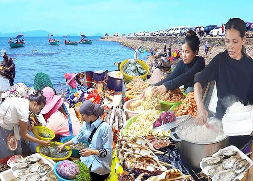 From Phnom Penh: Kampot and Kep Day Trip with English Guide - Getting Into Kampot: Rivers, Old Architecture, and a Laid-Back Pace