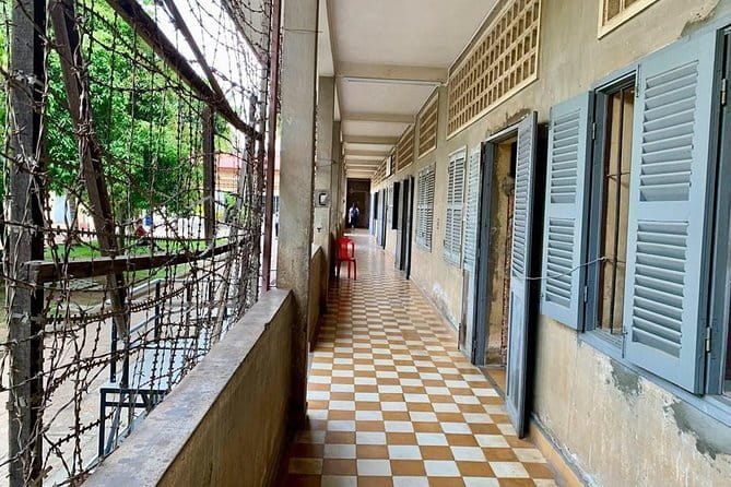 Full-Day Amazing Phnom Penh City Tours - A 5 to 6 Hour Plan for Phnom Penh Contrasts