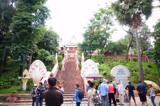 Full-Day Discover Oudong Mountain-Former Capital City & Phnom Penh City Tours - Phnom Udong stairs and hill-side culture: pace yourself, then enjoy the views