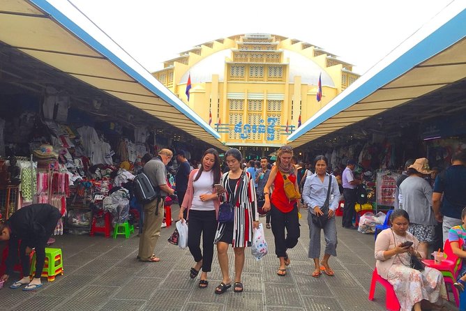 Full-Day Phnom Penh Sightseeing Tour & Killing Field - Russian Market: bargain time without derailing your day