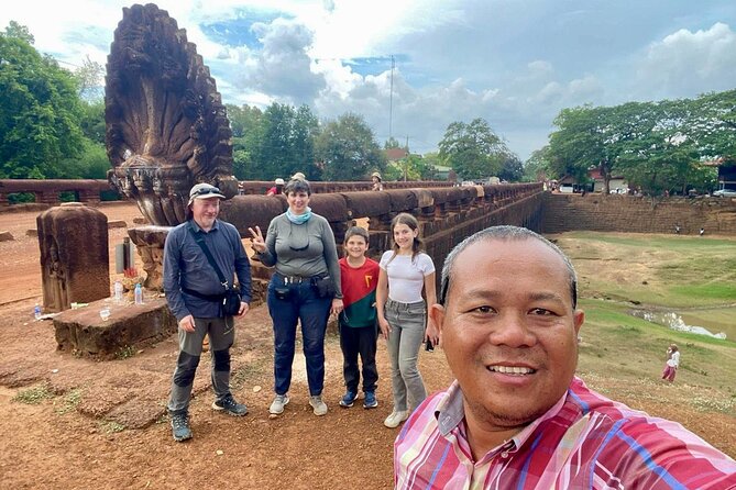 Full Day Tour Phnom Penh to Siem Reap Taxi, Angkor Visit & Return - Ta Prohm: the Tomb Raider look, but with a real sense of place