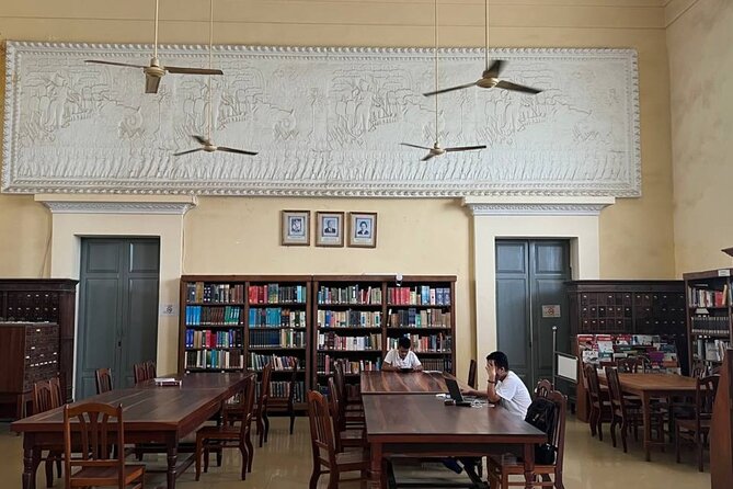 Guided Phnom Penh Heritage Tour - UNESCO, the Royal Palace Area, and Ending at Street 240