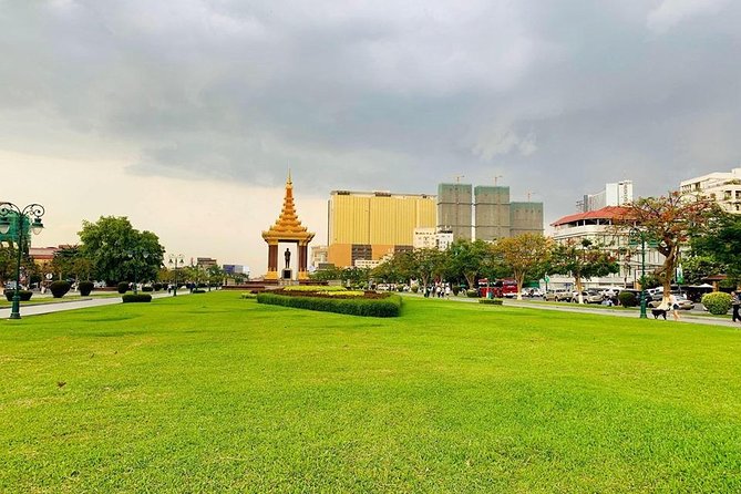 Half-Day Phnom Penh City Tours - Starting at the Independence Monument area, then ending near a local market