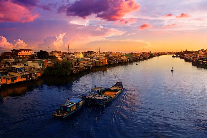 Half Day Silk Island Cruise and Tours with English speaking guide - Silk Island Community Center: watching silk go from worms to cloth