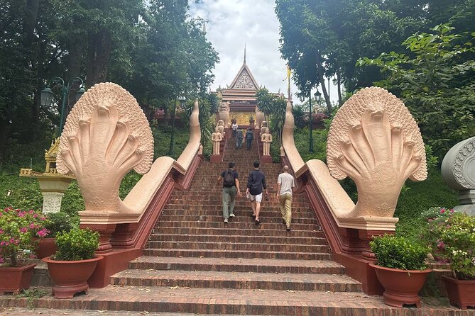 Half Day Tour to Royal Palace, Wat Phnom & Independent Monument - Who this private Royal Palace–Wat Phnom–Independence Monument route suits best