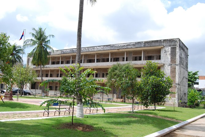Killing Fields & Toul Sleng Genocide Museum Tickets With Tuk Tuk - Tuol Sleng (S-21): From a school to Security Prison 21