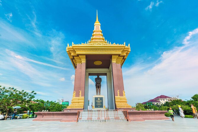 Koh Dach Silk Island and Phnom Penh Full Day Private Tour - Wat Kean Kleang: a calmer temple stop with Naga guardians