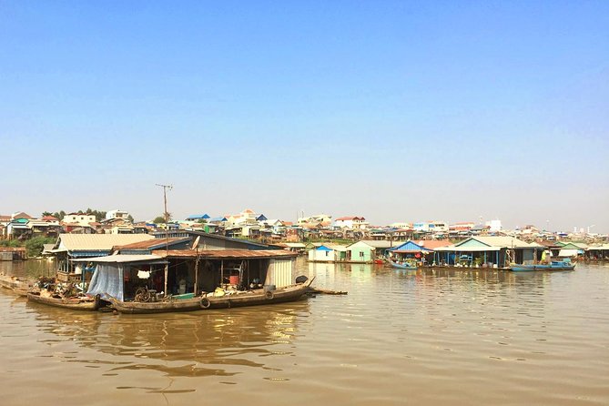 Oudong and Koh Chen Island - Full Day Cruise & Tour with English speaking guide - Tuk-tuk ride to Oudong: the mountain stop people remember