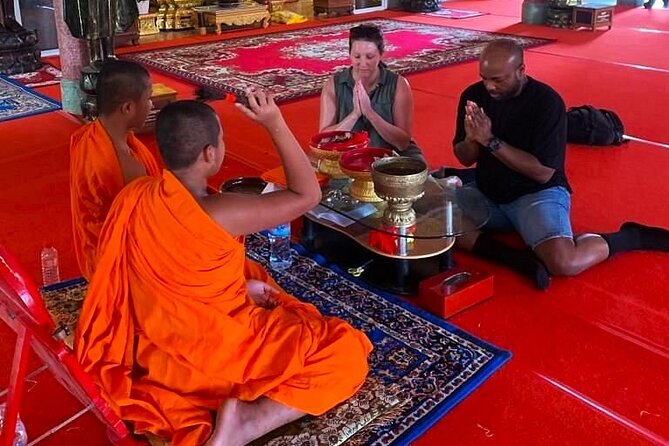 Oudong Mountain and Phnom Penh Full Day Private Tour - Independence Monument and King Norodom Sihanouk memorial: a day written in stone