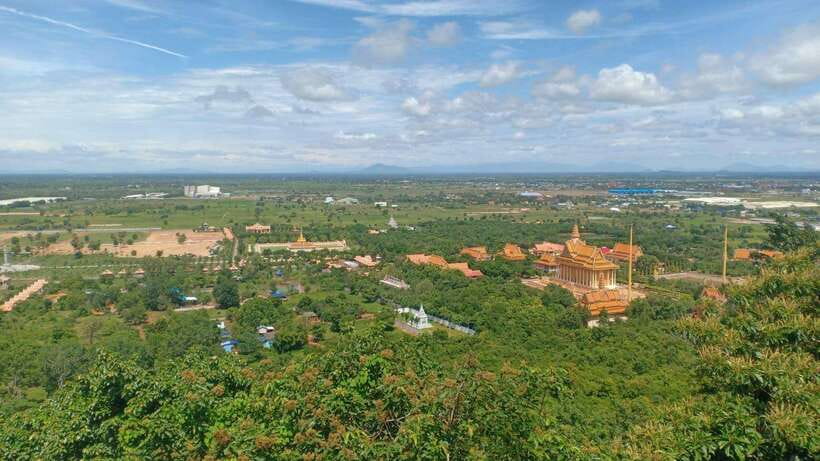 Oudong Mountain - Phnom Penh Former Capital Private Day Tour - Wat Phnom and Lady Penh: the capital connection you’ll understand