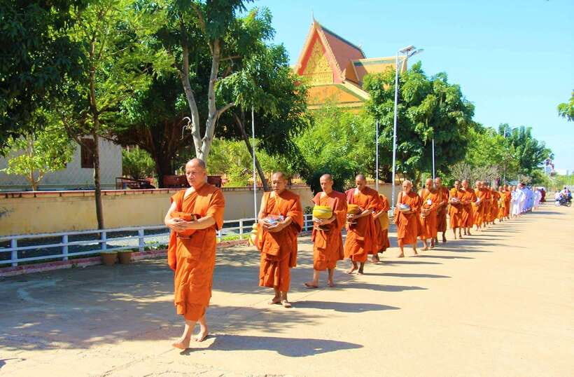 Oudong Mountain & Phnom Penh Full Day Private Tour - How This 9-Hour Phnom Penh + Oudong Plan Works