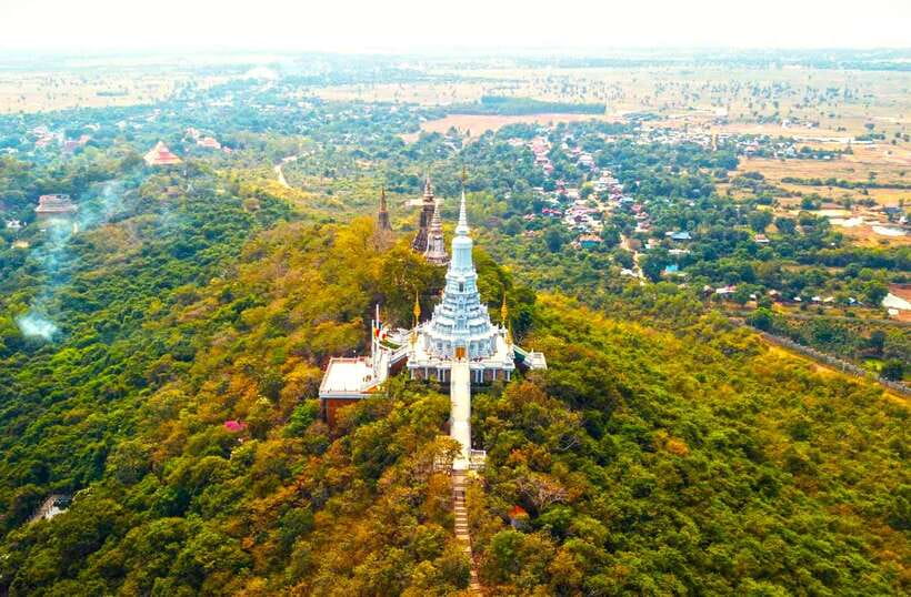 Oudong Mountain & Phnom Penh Full Day Private Tour - Oudong Mountain: Views and the Former-Capital Mood
