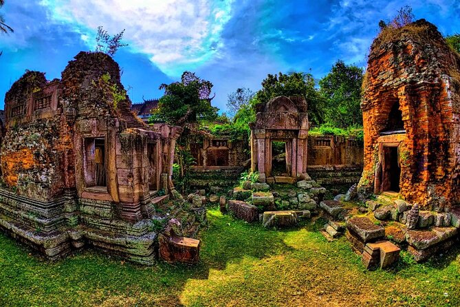 Phnom Chisor & Tonle Bati Private Tours from Phnom Penh - Stop 5: Ta Prohm—why it belongs on a Phnom Penh day
