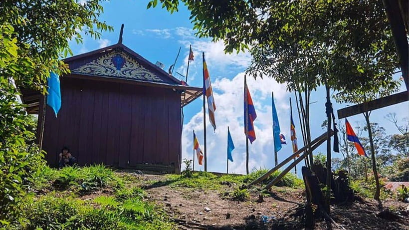 Phnom Penh: 2-Day Aural Mountains Hiking Adventure - Getting to Phnom Aural: the 4:30AM start and the village base