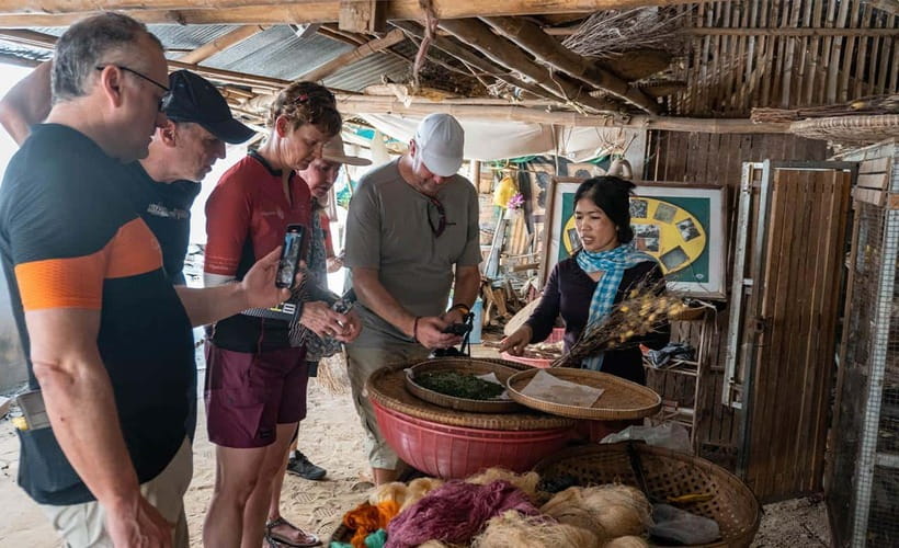 Phnom Penh: Bike & Boat Tour / E-Bike Available - Off-road cycling: small lanes, alleyways, and a ferry to Mekong Island