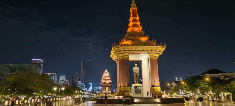 Phnom Penh: City Sights Evening or Half day Tour by Tuk Tuk - Getting around in Phnom Penh without the stress