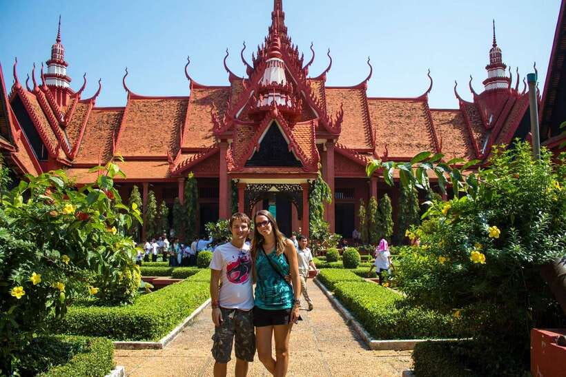 Phnom Penh City Tour + Mekong River Boat Trip - Royal Palace and Silver Pagoda: Cambodia’s ceremony, up close