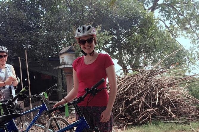Phnom penh full day Tour - Guides that can actually handle a heavy day