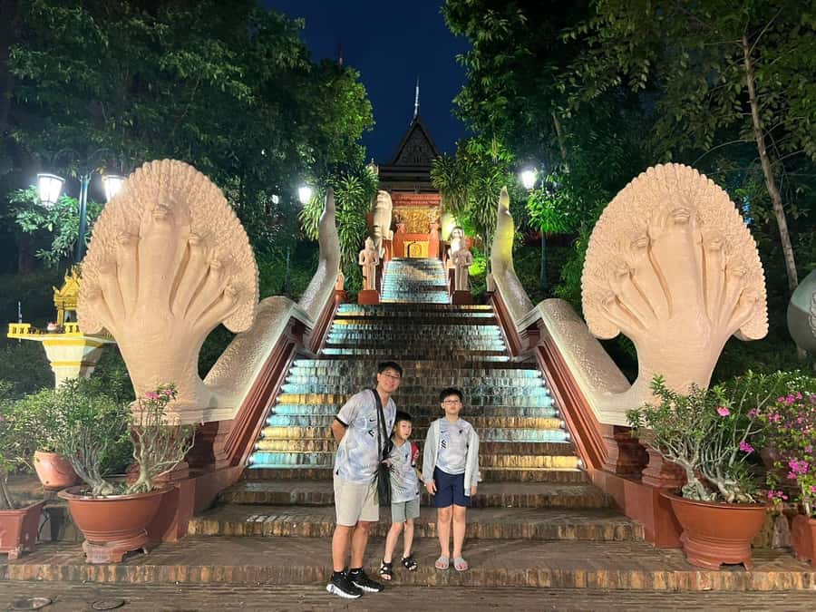 Phnom Penh: Hidden Gems Walking Tour with Local Guide - The art gallery: emerging Cambodian artists and the city’s current mood