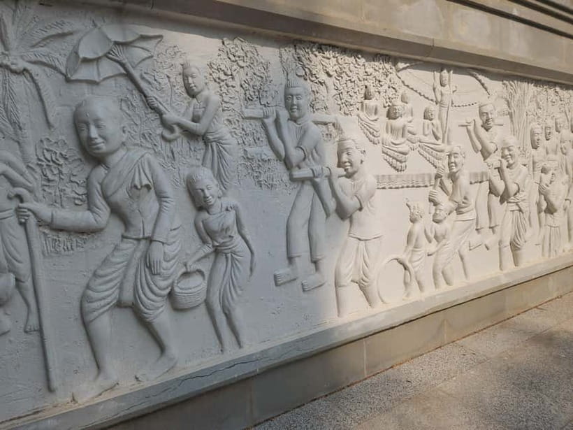 Phnom Penh: Highlights Tour Including S21 and Killing Fields - Who this is best for (and who should skip it)
