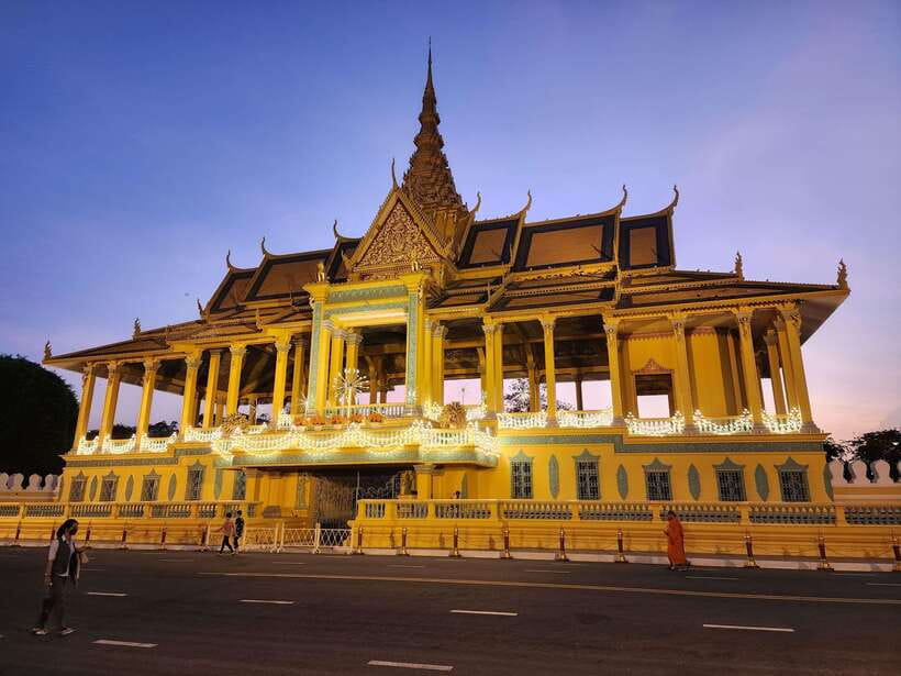 Phnom Penh: Highlights Tour Including S21 and Killing Fields - Diamond Island at sunset: shifting from grief to space