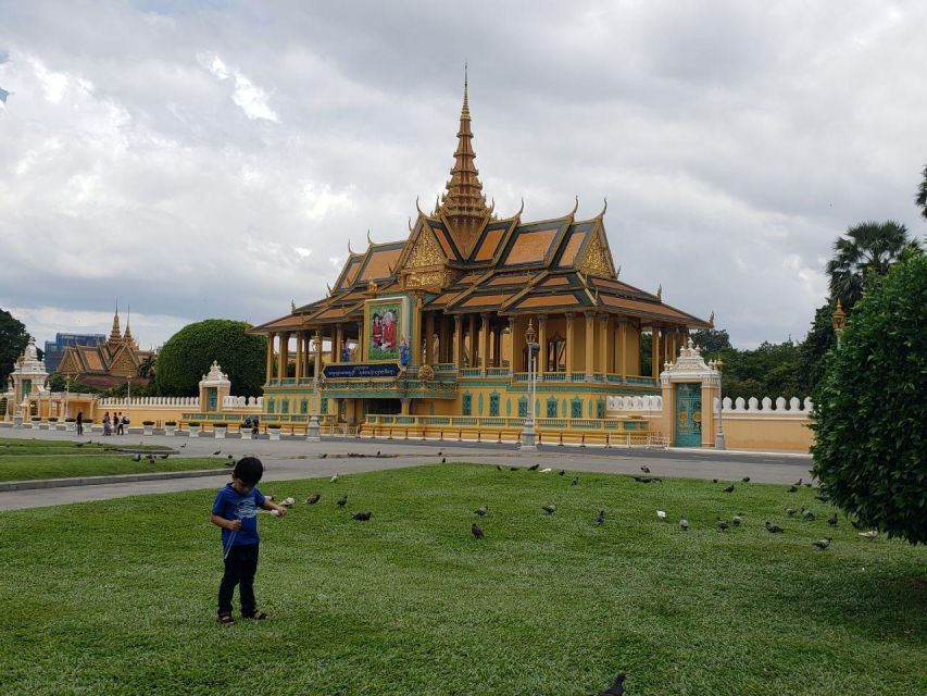 Phnom Penh Highlights Tour with Killing Fields & S-21 Prison - France Quarter, Wat Phnom, and the Hilltop Name Story