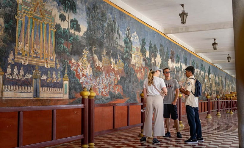 Phnom Penh Historical Sites Tour by Tuk Tuk - Wat Phnom: a 14th-century temple where people still pray