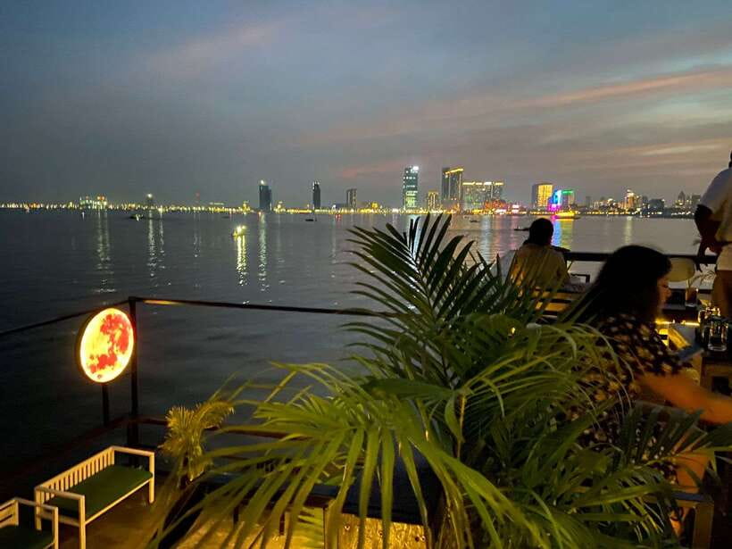 Phnom Penh: Mekong River Sunset Cruise with free flow drink - Price and what $21 really buys you