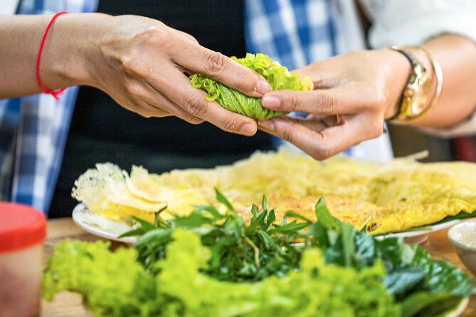Phnom Penh Morning Market & Food Tour by Tuktuk - Includes All Food & Drinks! - Eating street food with confidence (without pretending it’s risk-free)