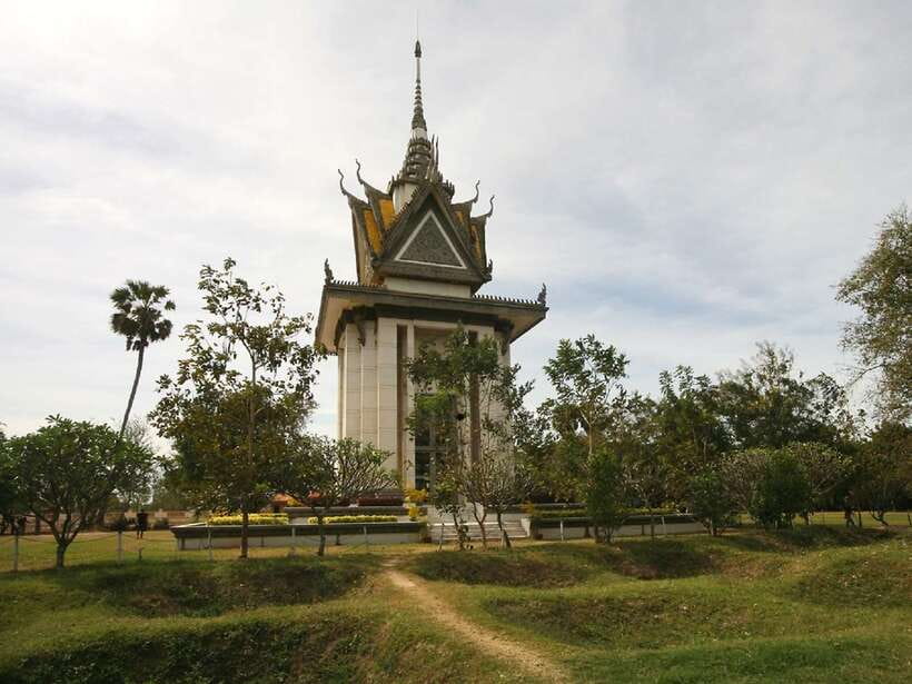 Phnom Penh private tour Tuol Sleng & Choeng Ek Killing Field - Phnom Penh’s heavy history, carefully structured in 4 hours