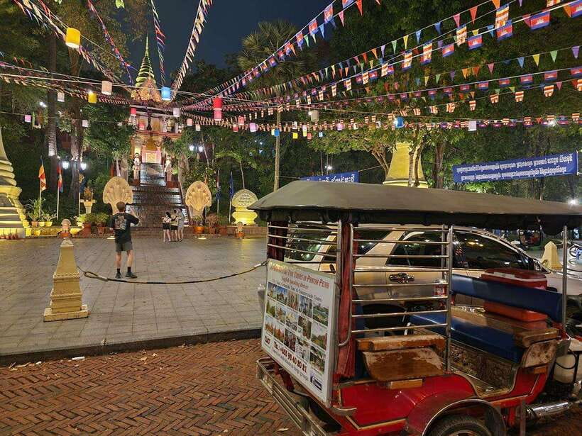 Phnom Penh: Private Tuk-Tuk Tour with English-Speaking - Meeting Your Driver and Settling Into the Day