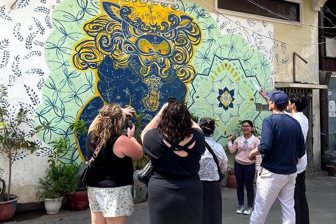 Phnom Penh's Morning Market and Street Art Tour by Tuk tuk - Why 8:30 am in Phnom Penh is the best time