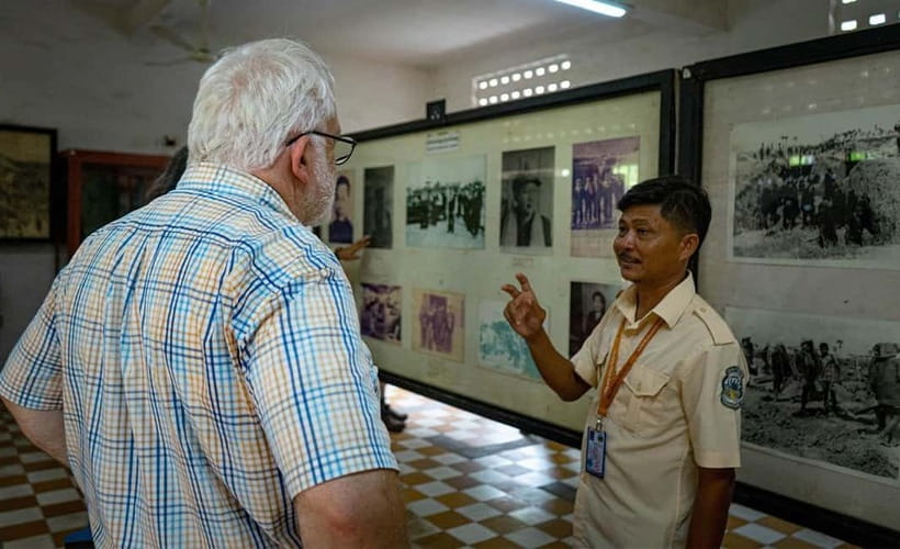 Phnom Penh :S21 Tuol Sleng Museum & Killing Field Tour - Tuol Sleng Genocide Museum: from high school to security prison