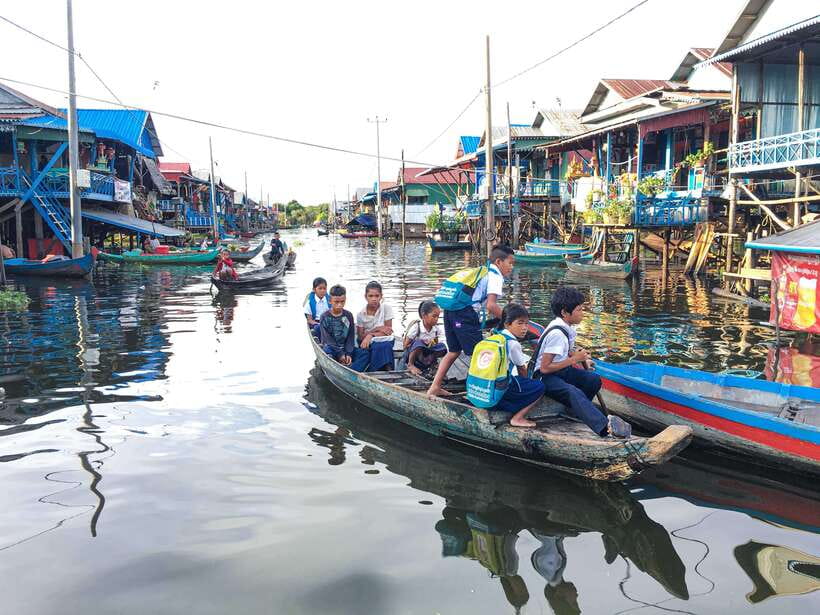 Phnom Penh - Siem Reap Road Transfer Plus Sightseeing - Kampong Thom: lunch and shopping without rushing your day