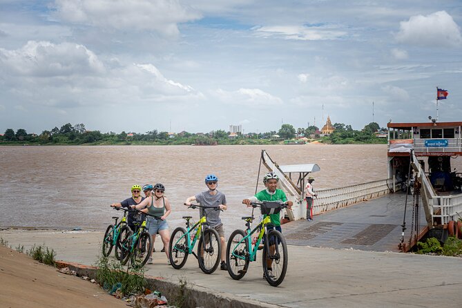Phnom Penh Silk Island Bike Tour/ E-Bike or Tuk Tuk - E-bike, tuk-tuk, and vespa help: matching the day to your legs