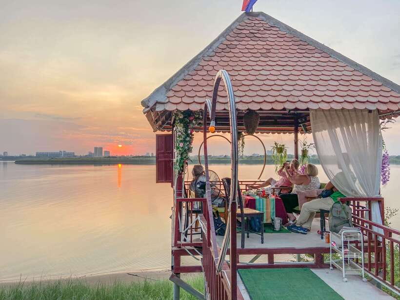 Phnom Penh Silk Island Sunset Vespa Tour / Tuk Tuk Available - Key highlights you’ll feel the moment you start