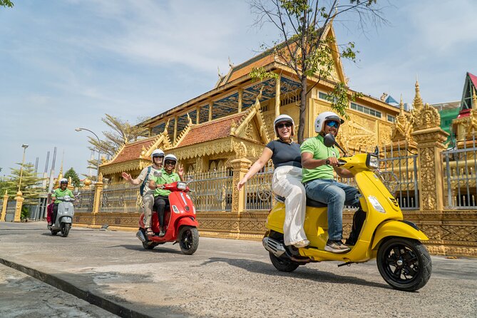 Phnom Penh Silk Island Vespa Tour / Tuk Tuk Available - The morning start: Mongkol Serey Golden Temple (30 minutes)