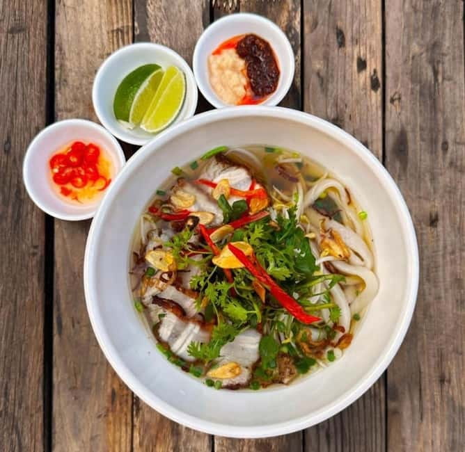 Phnom Penh: Street Art and Noodle Tour by Tuk Tuk - Price and Value: Getting $45 Worth of Food, Transport, and Local Storytelling