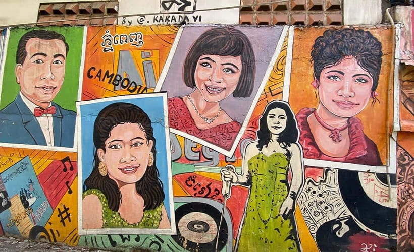 Phnom Penh: Street Art & Food Tour by Tuk-Tuk - The tuk-tuk rhythm that makes Phnom Penh feel smaller