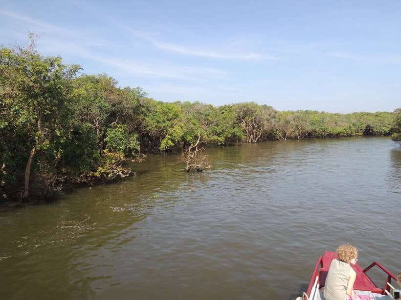 Phnom Penh to Siem Reap cruise/land tour (one way) - The First Leg: Getting From Phnom Penh to the Water