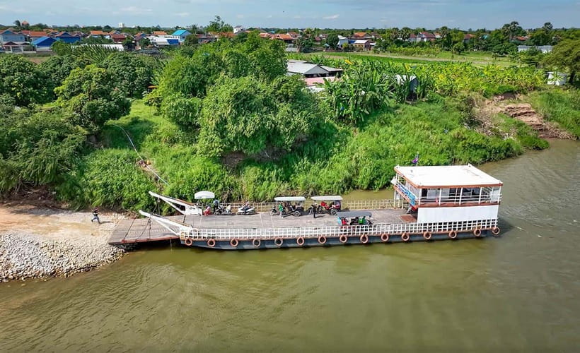 Phnom Penh to Silk Island By Tuk-Tuk with local Expert - Akreiy Ksatr Village Pass-By: Seeing the Countryside Without Overpromising