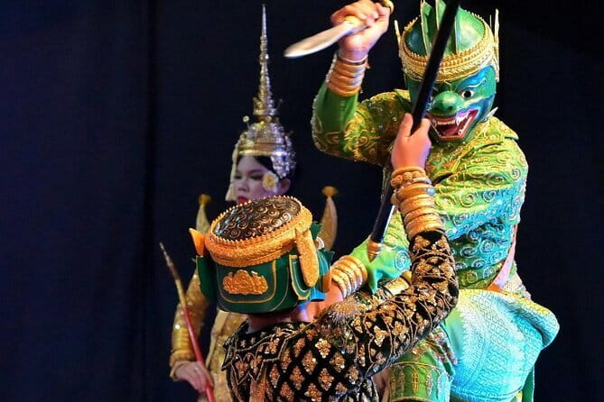 Phnom Penh Unique Classical Dance Show Every Saturday &Sunday - Meals nearby (and how to plan your night)
