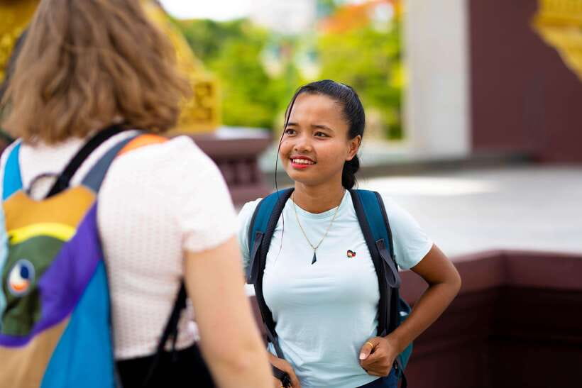 Phnom Penh: Walking Highlight City Tour - What to Bring for 5–6 km on Foot: A practical checklist